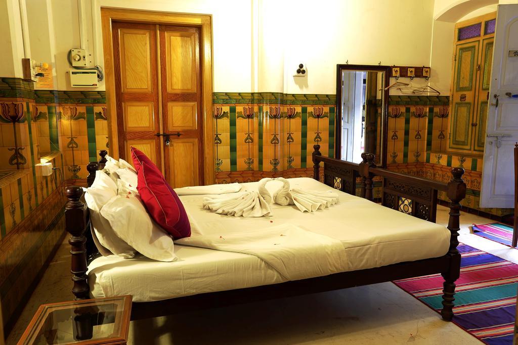Chettinadu Mansion - An Authentic Heritage Palace Kānādukāttān Екстериор снимка